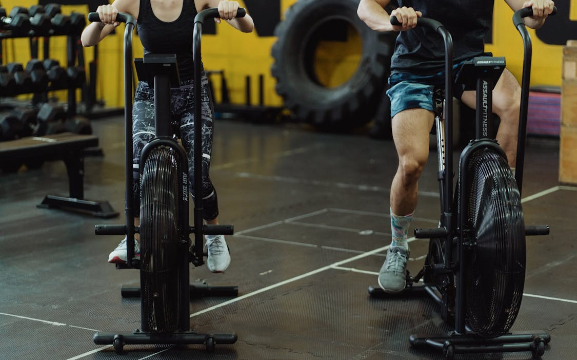 Exercise Bikes and How They Enhance Your Home Workout Experience